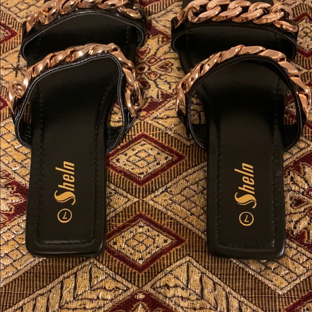 NWOT SHEIN Black and Gold Chain Slide Sandals - Picture 2 of 5